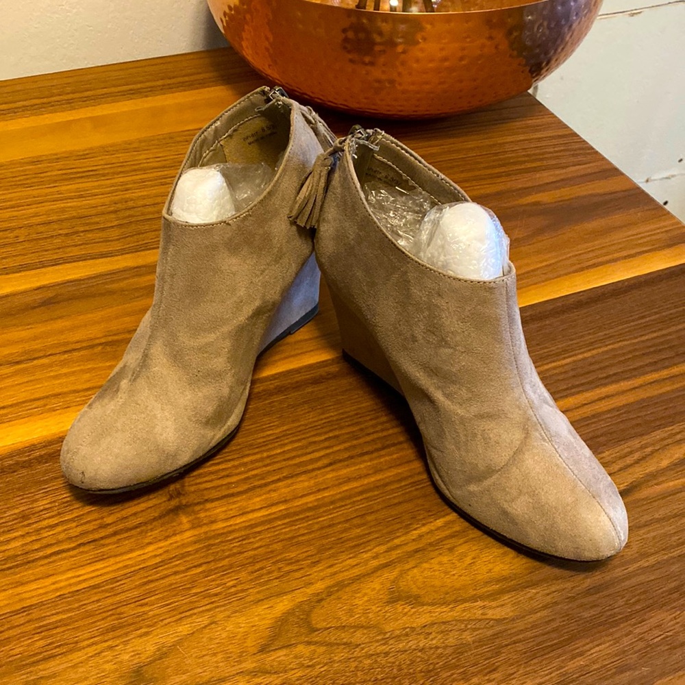 Suede ankle boots size 6.5